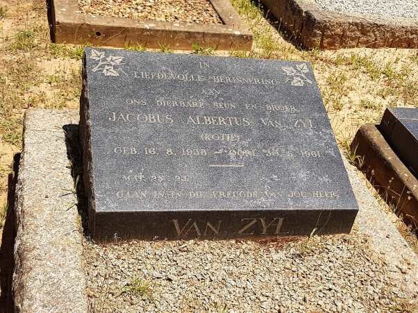 ZYL Jacobus Albertus, van 1938-1961