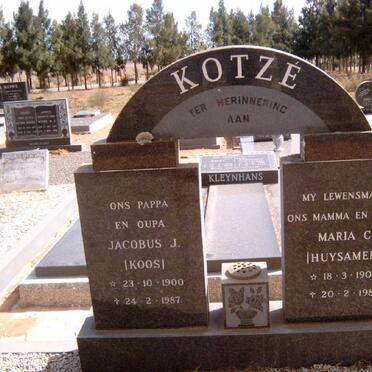 KOTZE Jacobus J. 1900-1987 &amp; Maria C. HUYSAMEN 1907-1981