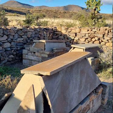 Western Cape, BEAUFORT-WEST district, Nuweveldberge, Rietfontein 220, farm cemetery