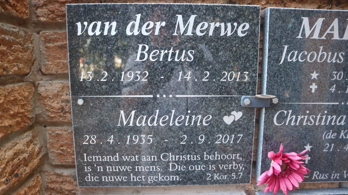 MERWE Bertus, van der 1932-2013 &amp; Madeleine 1935-2017
