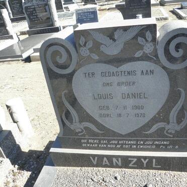 ZYL Louis Daniel, van 1900-1970