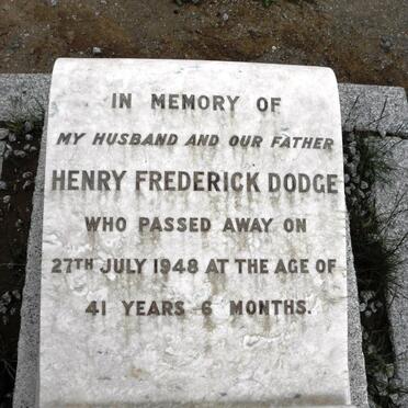 D - Vanne :: Surnames - D