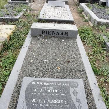 PIENAAR A.J. 1882-1967 &amp; M.E. 1892-1995 :: PIENAAR Theo 1916-1998