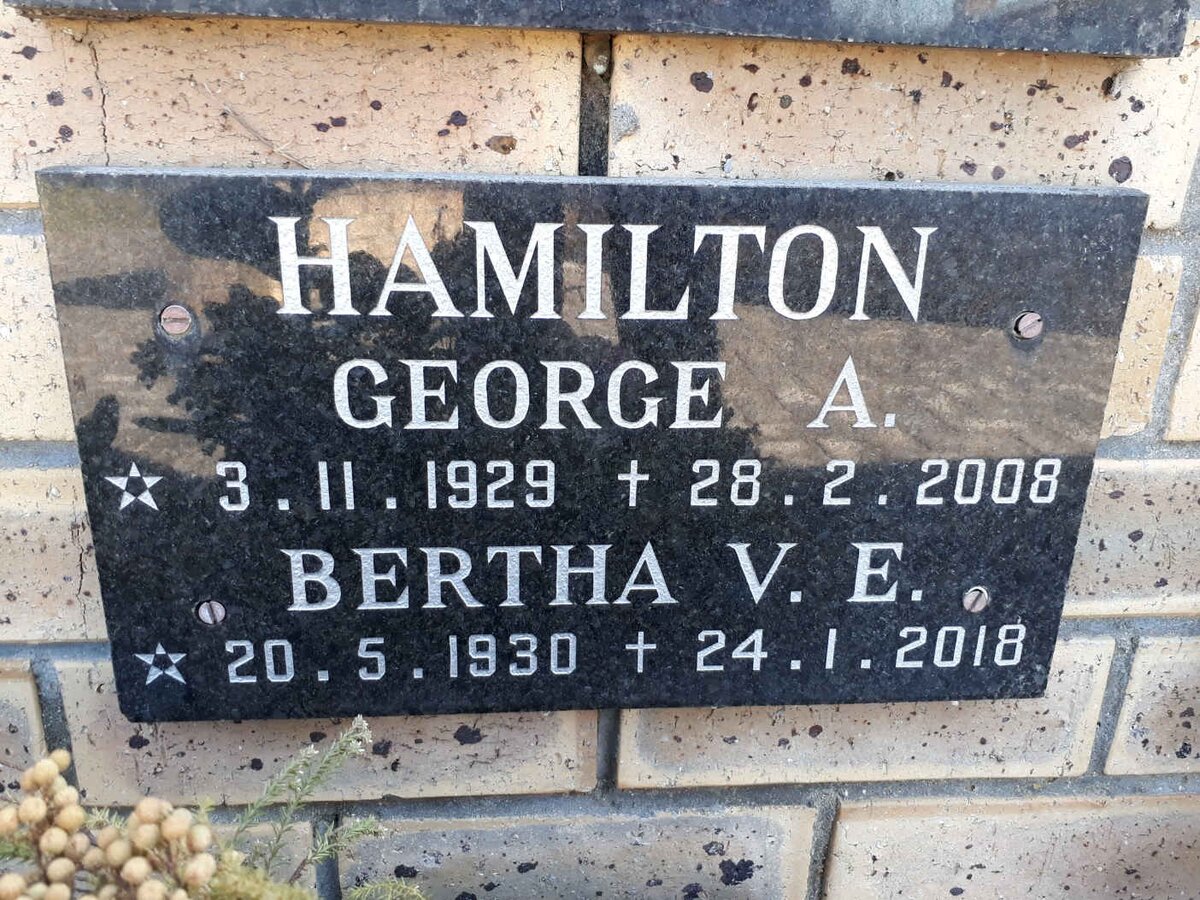 HAMILTON George A. 1929-2008 &amp; Bertha V.E. 1930-2018