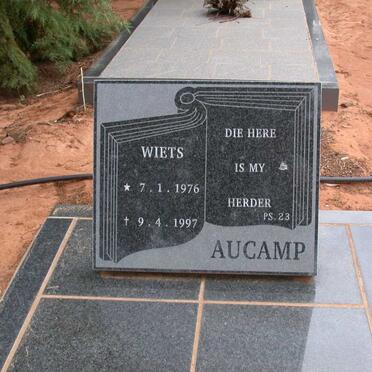 A - Surnames :: Vanne - A