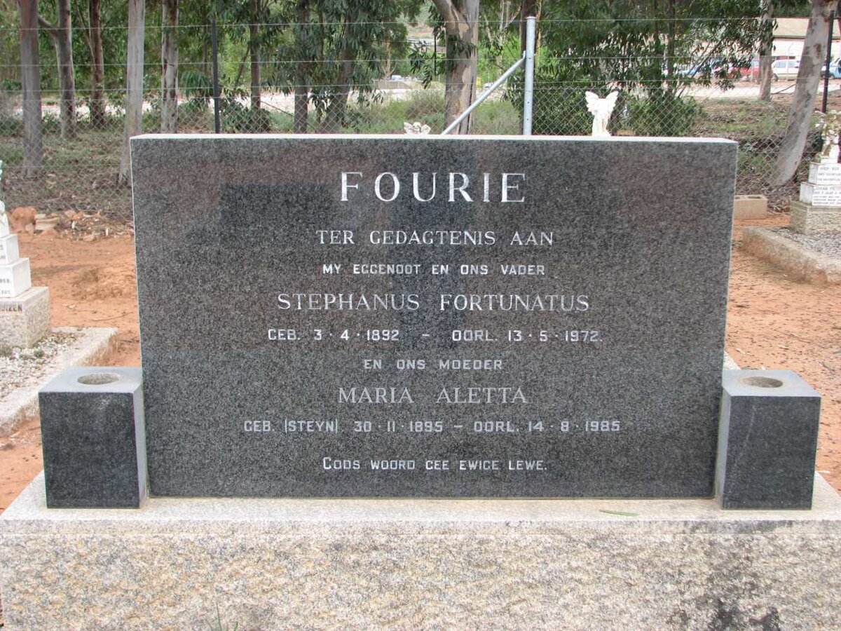 FOURIE Stephanus Fortunatus 1892-1972 &amp; Maria Aletta 1895-1985