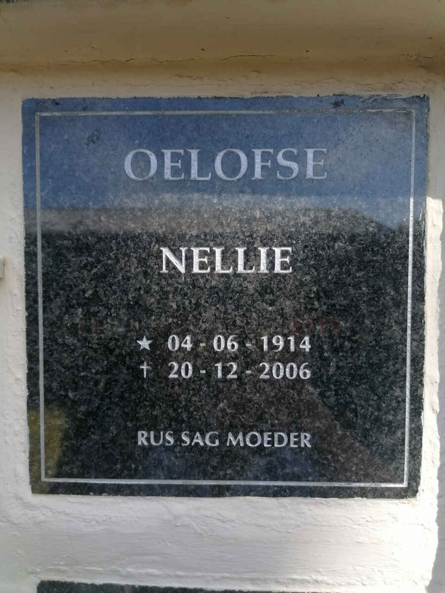 OELOFSE Nellie 1914-2006