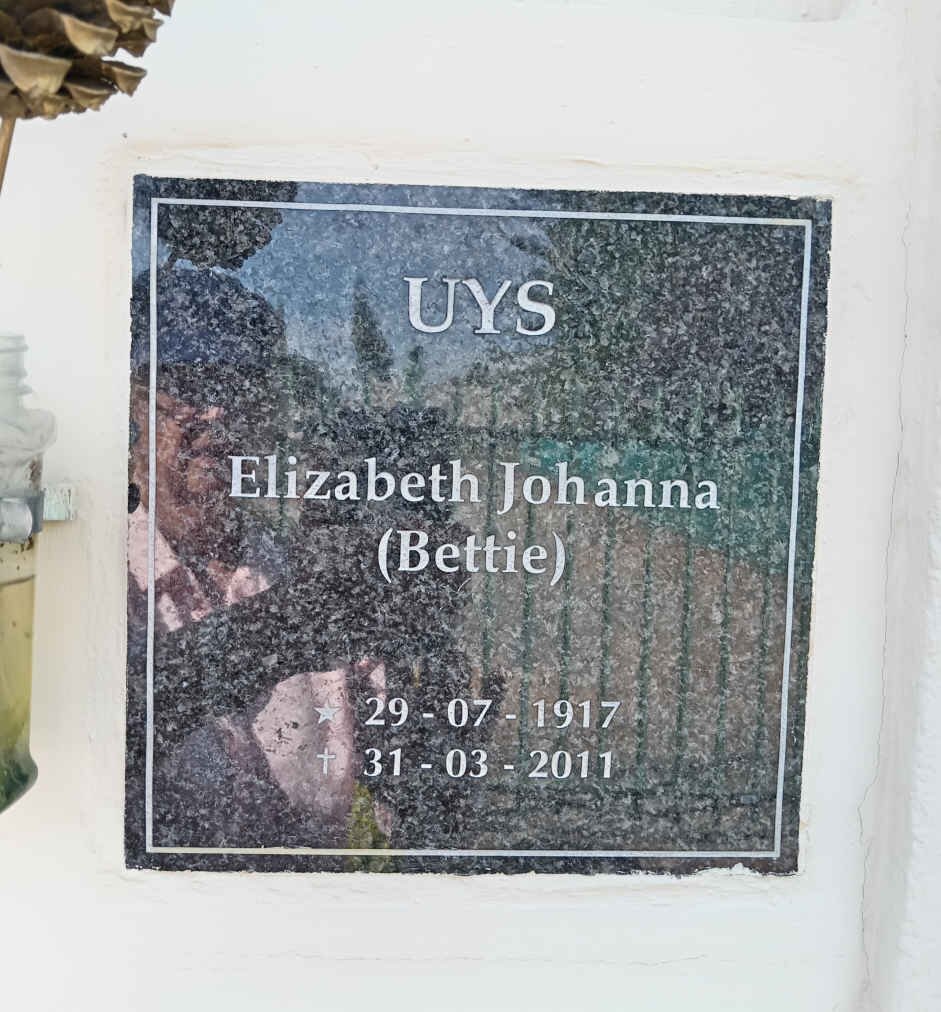 UYS Elizabeth Johanna 1917-2011