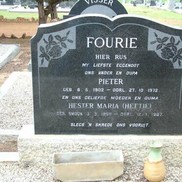 FOURIE Pieter 1902-1972 &amp; Hester Maria 1899-1987