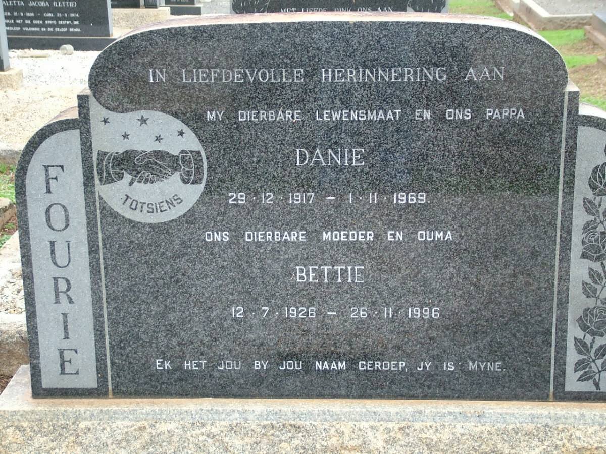 FOURIE Danie 1917-1969 &amp; Bettie 1926-1996
