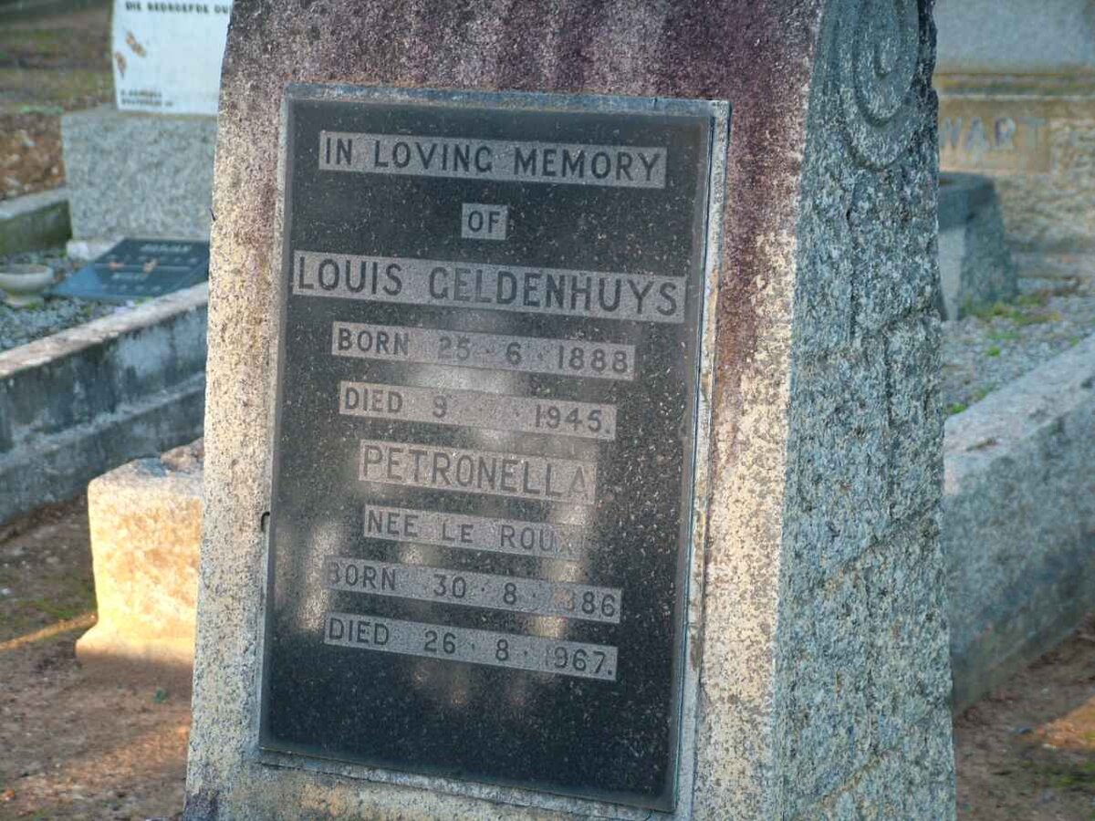 GELDENHUYS Louis 1888-1945 &amp; Petronella LE ROUX 1886-1967