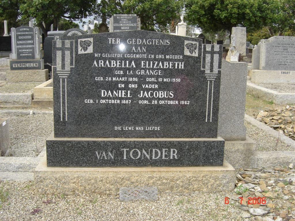 TONDER Daniel Jacobus, van 1896-1950 &amp; Arabella Elizabeth LA GRANGE 1896-1950