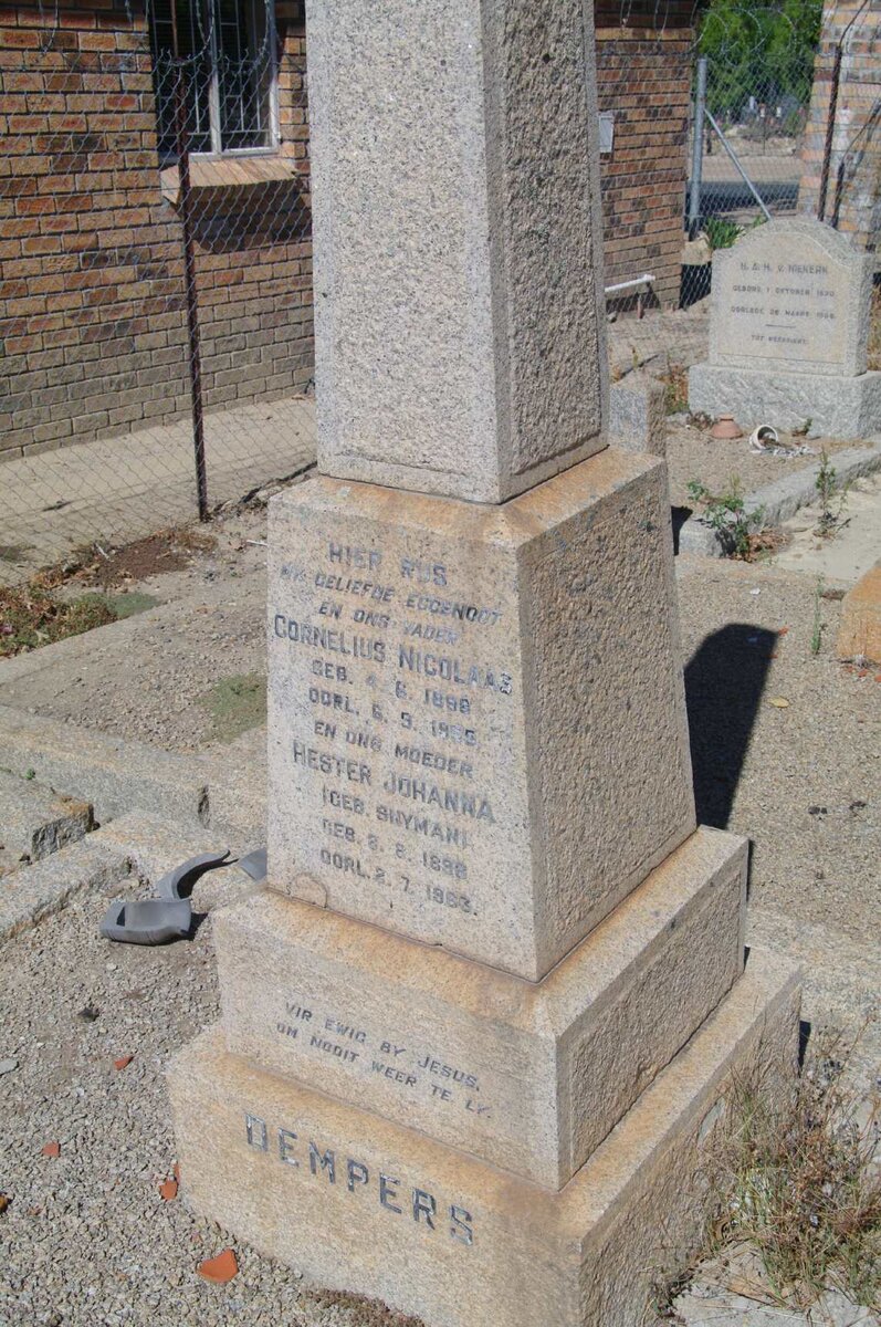 DEMPERS Cornelius Nicolaas 1898-1955 &amp; Hester Johanna SNYMAN 1898-1963