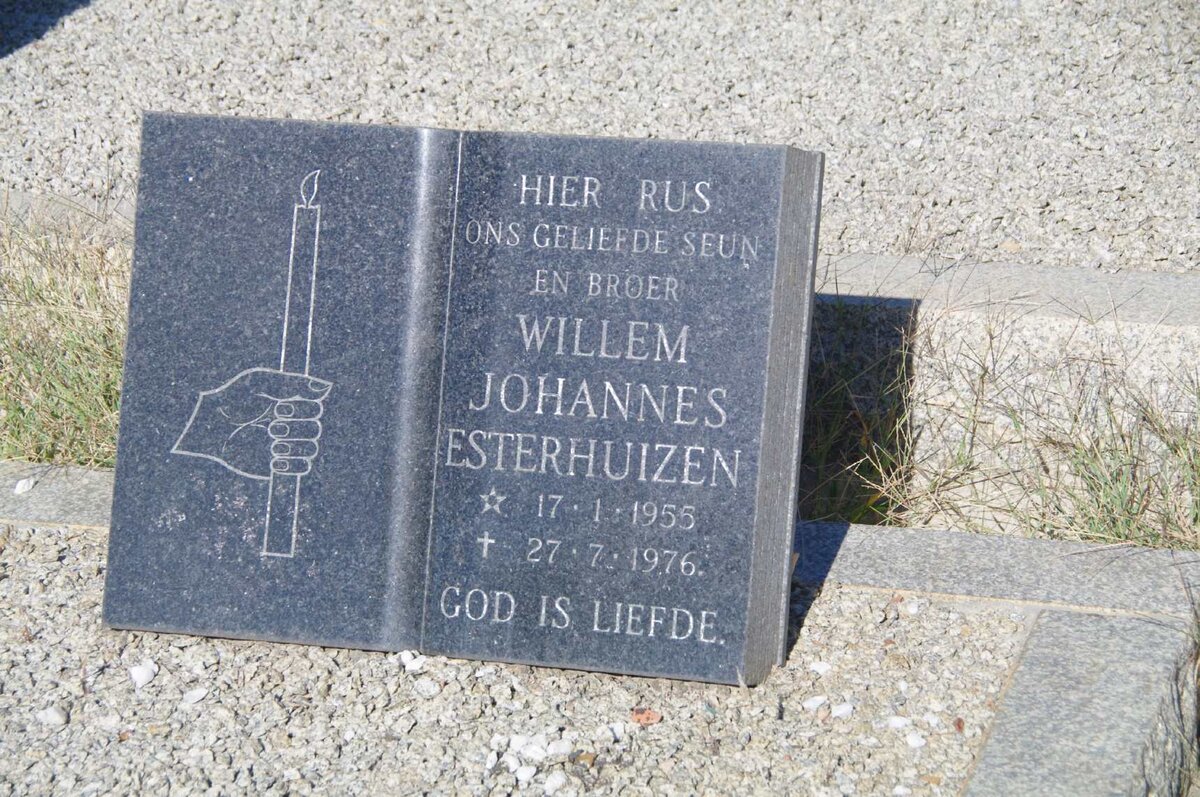 ESTERHUIZEN Willem Johannes 1955-1976