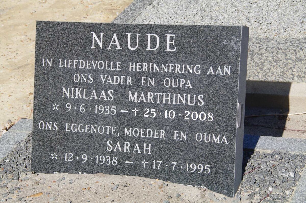 NAUDE Niklaas Marthinus 1935-2008 &amp; Sarah 1938-1995