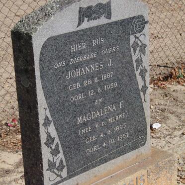 PLESSIS Johannes J., du 1887-1959 &amp; Magdalena F. v.d. MERWE 1893-1957