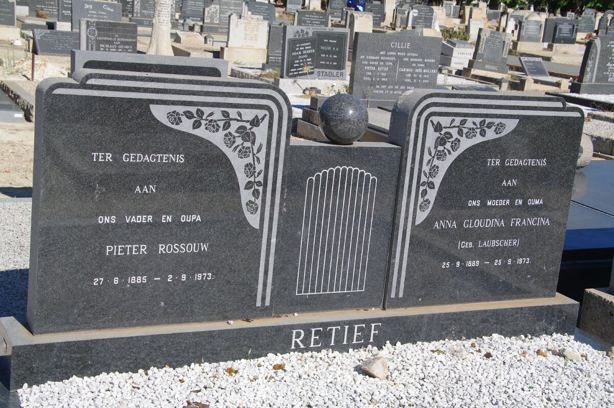 RETIEF Pieter Rossouw 1885-1973 &amp; Anna Gloudina Francina LAUBSCHER 1885-1973
