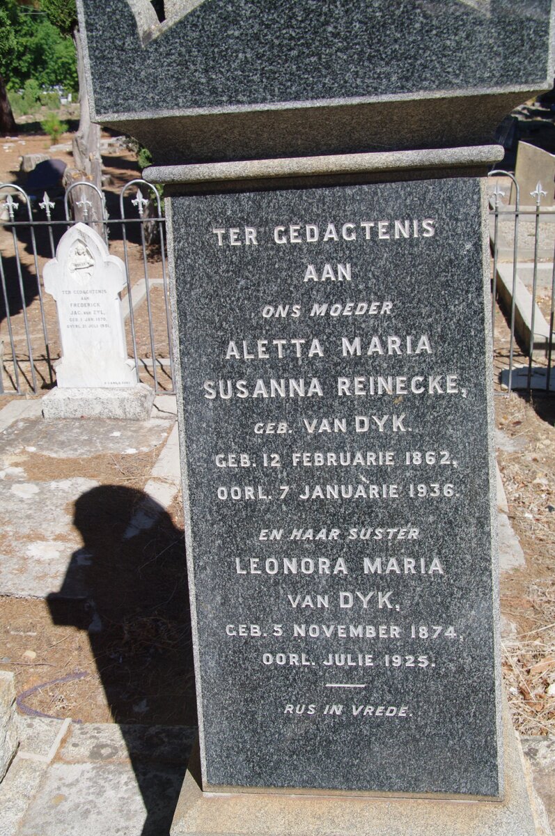 REINECKE Aletta Maria Susanna nee van DYK 1862-1936 :: VAN DYK Leonora Maria 1874-1925