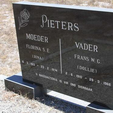 PIETERS Frans W.G. 1910-1966 &amp; Florina S.E. 1913-1974