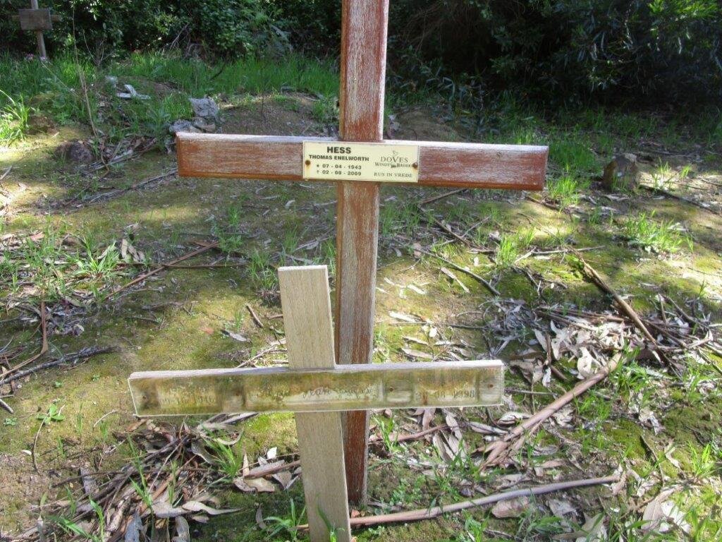 HESS Thomas Enelworth 1943-2009 :: ? Jean 1946-1998