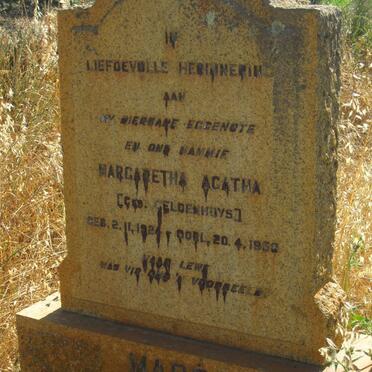 Western Cape, CALEDON district, Theewaterskloof Dam, Eerste Hoop 107, farm cemetery