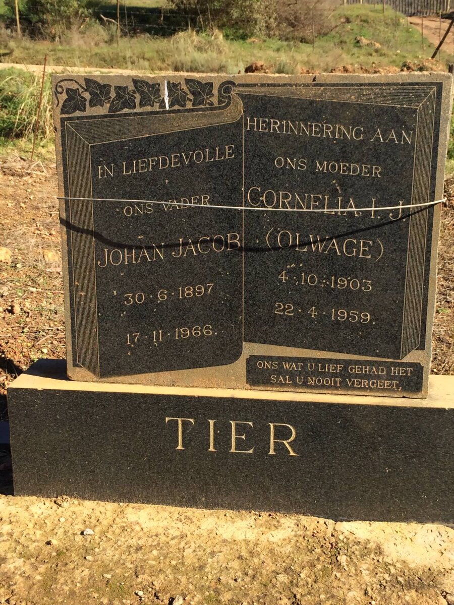 TIER Johan Jacob 1897-1966 &amp; Cornelia I.J. OLWAGE 1903-1959