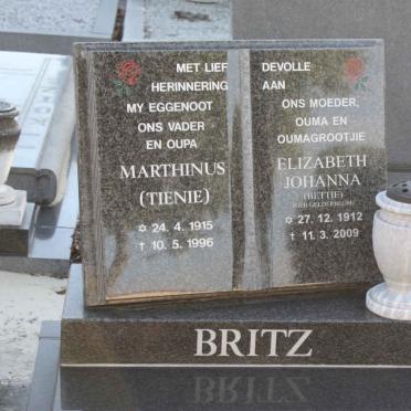 BRITZ Marthinus 1915-1996 &amp; Elizabeth Johanna GELDERBLOM 1912-2009