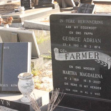 FARMER George Adrian 1912-1974 &amp; Martha Magdalena 1921-2007