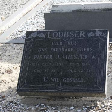 LOUBSER Pieter J. -1975 &amp; Hester W. -1974