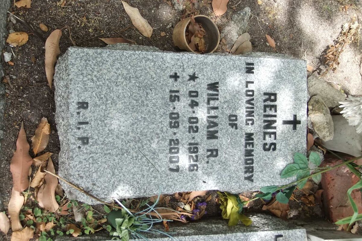 REINES William R. 1926-2007