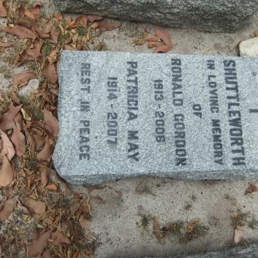 SHUTTLEWORTH Ronald Gordon 1913-2006 &amp; Patricia May 1914-2007