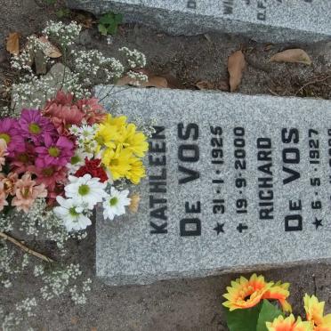 VOS Richard, de 1927-2008 &amp; Kathleen 1925-2000