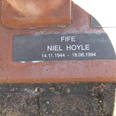 FIFE Alan Hoyle 1909-1997 &amp; Kay 1916-2002 :: FIFE Janet 1951-1985 :: FIFE Niel Hoyle 1944-1994