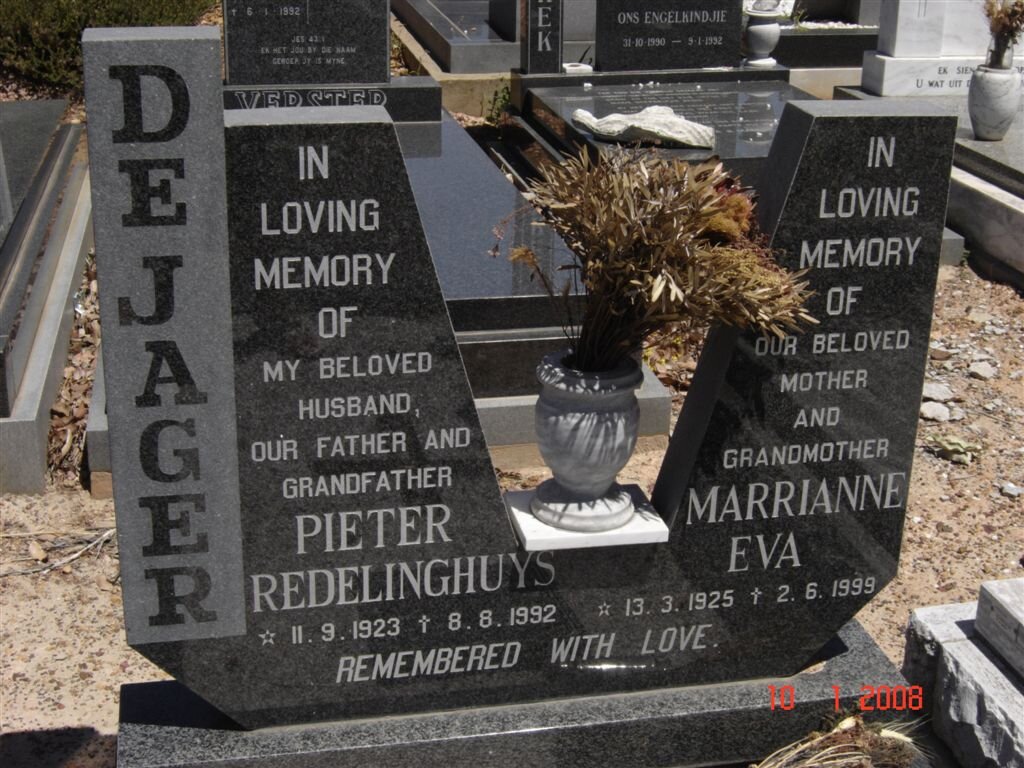 JAGER Pieter Redelinghuys, de 1923-1992 &amp; Marrianne Eva 1925-1999