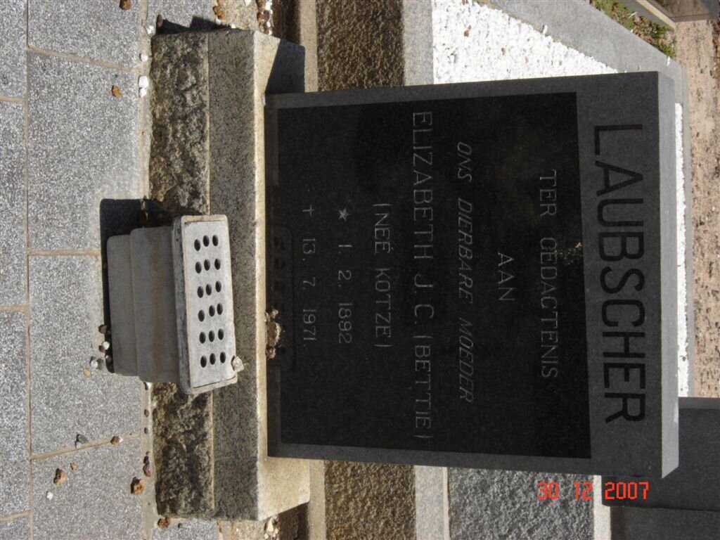LAUBSCHER Elizabeth J.C. nee KOTZE 1892-1971