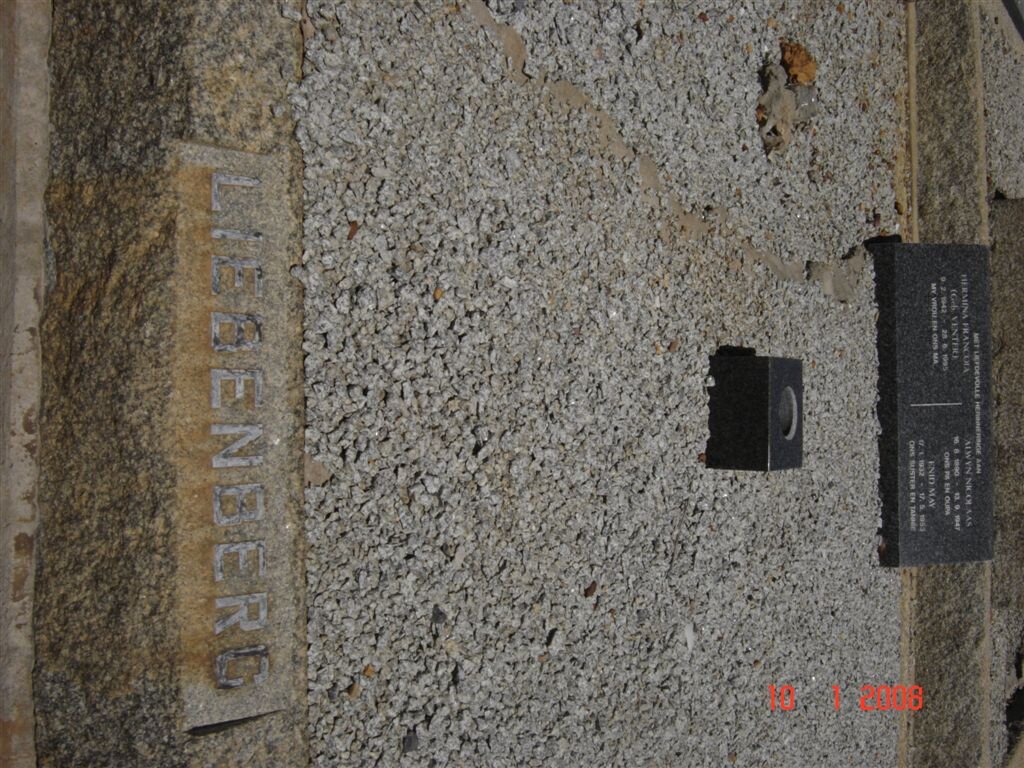 LIEBENBERG Alwyn Nicolaas 1890-1947 :: LIEBENBERG Enid May 1932-1953 :: LIEBENBERG Hermina Francoia nee VENTER 1942-1995