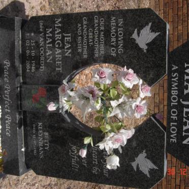 MALAN Jean Margaret nee VAN OORDT 1946-2004 :: KLEYNHANS Betty -1982