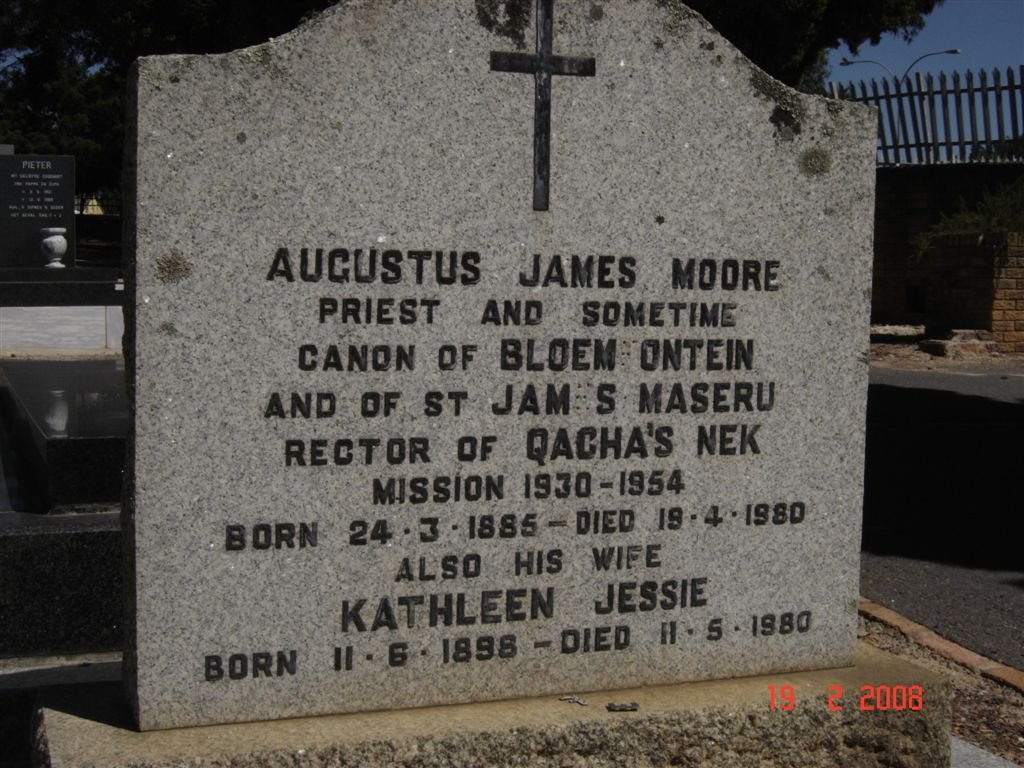 MOORE Augustus James 1885-1980 &amp; Kathleen Jessie 1898-1980