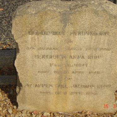 ROUX Johannes Paul Jacobus -1952 &amp; Gertruida Anna VILJOEN -1946