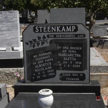 STEENKAMP Albertus Nicolaas 1920-1984 &amp; Margaretha Aletta 1936-2005