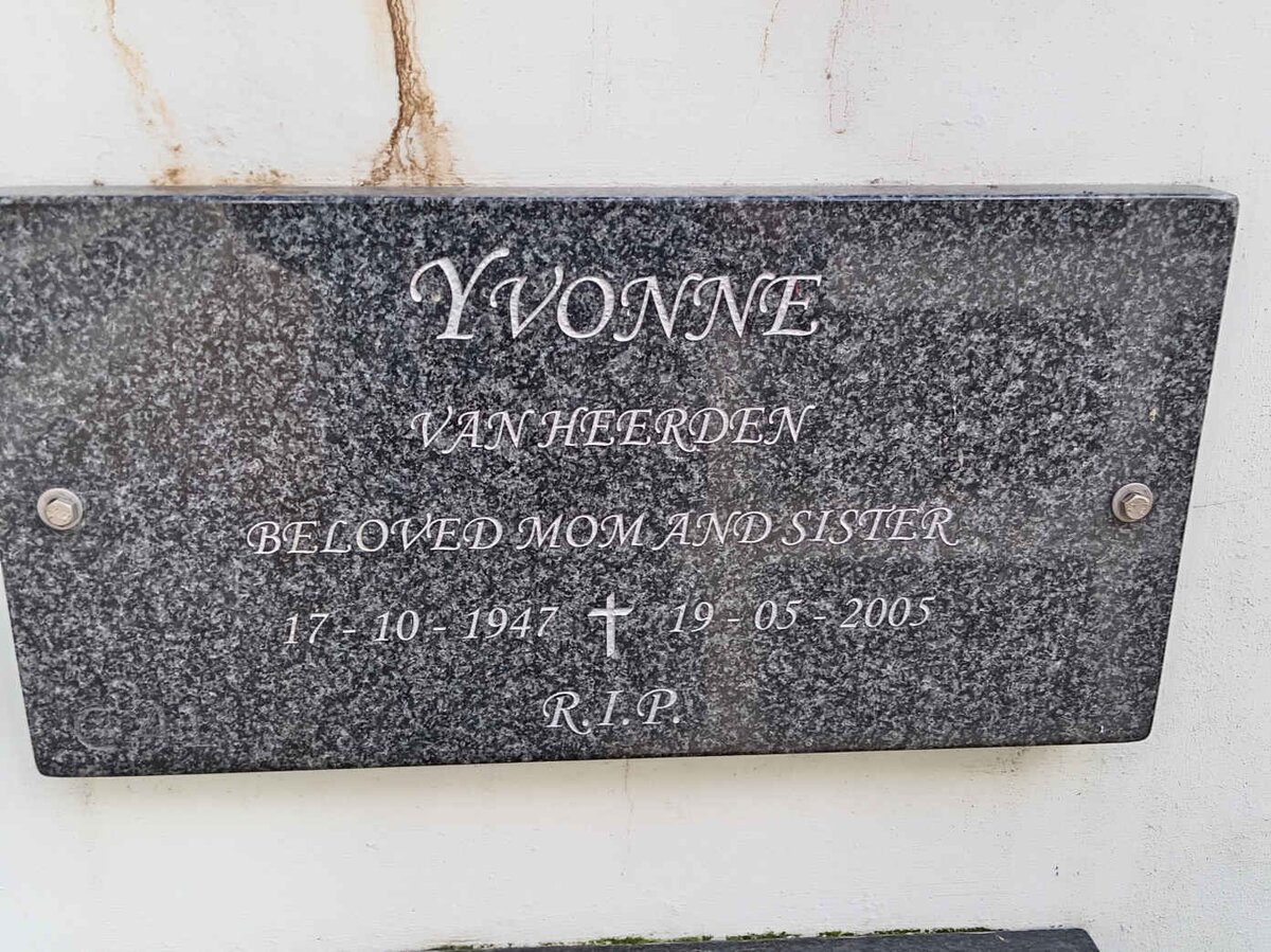 HEERDEN Yvonne, van 1947-2005