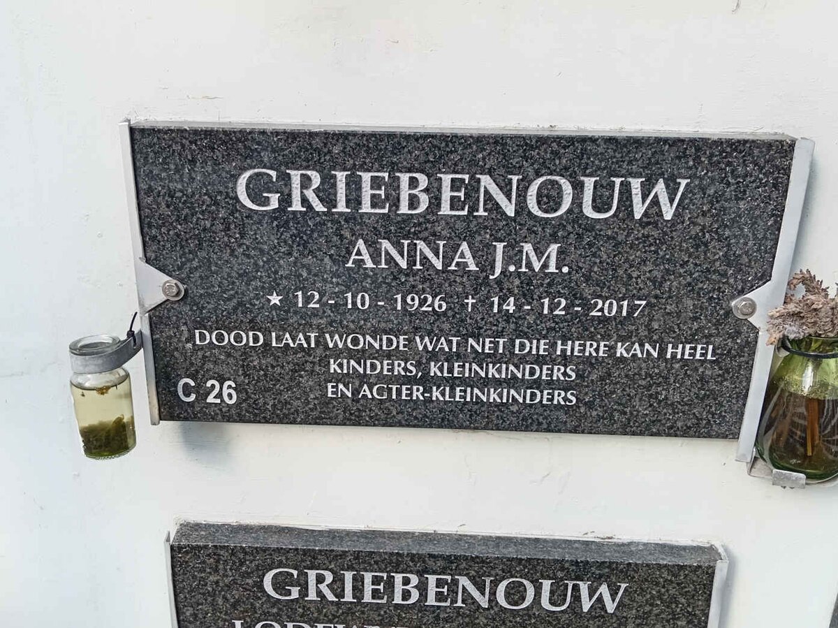 GRIEBENOUW Anna J.M. 1926-2017