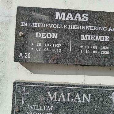 MAAS Deon 1927-2013 &amp; Miemie 1930-2020