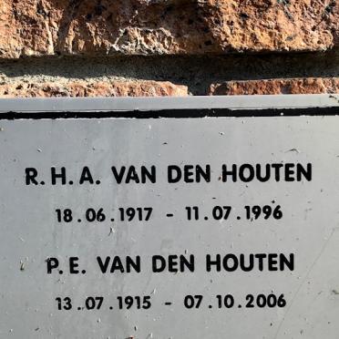 HOUTEN R.H.A., van den 1917-1996 &amp; P.E. 1915-2006