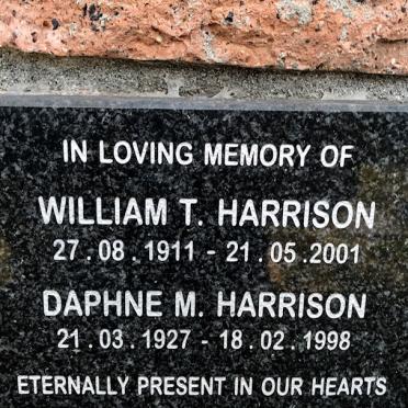 HARRISON William T. 1911-2001 &amp; Daphne M. 1927-1998