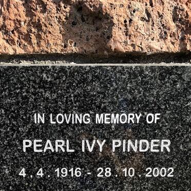 PINDER Pearl Ivy 1916-2002