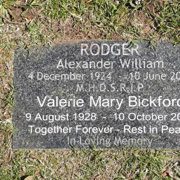 RODGER Alexander William 1924-2012 :: BICKFORD Valerie Mary 1928-2020