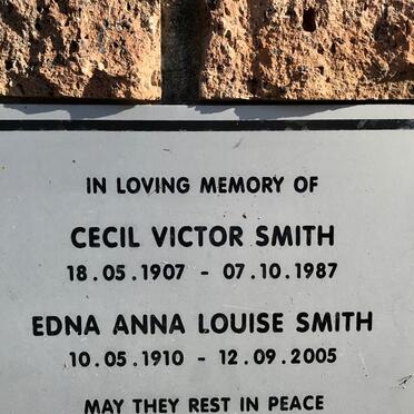 SMITH Cecil Victor 1907-1987 &amp; Edna Anna Louise 1910-2005