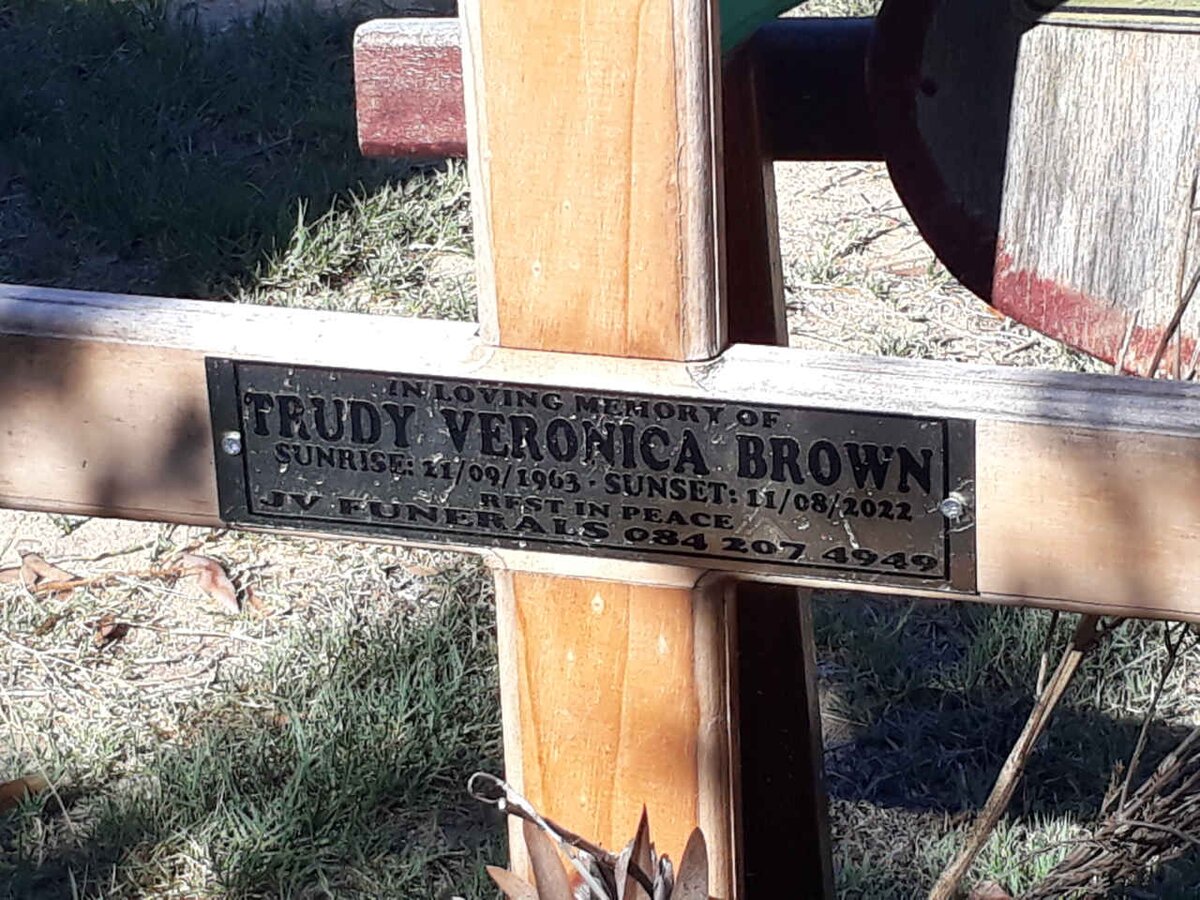 BROWN Trudy Veronica 1963-2022