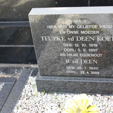 DEEN R., v.d 1920-2009 &amp; Teupke KOETJE 1919-1997